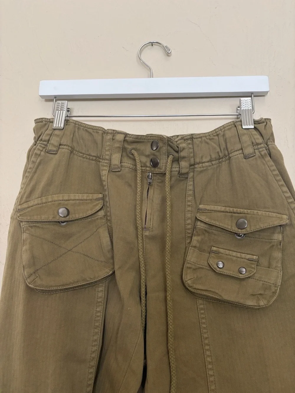 Free People/We The Free Olive Tahiti Pull On Cargo Pant. Worn Once! Like New! - Picture 2 of 10